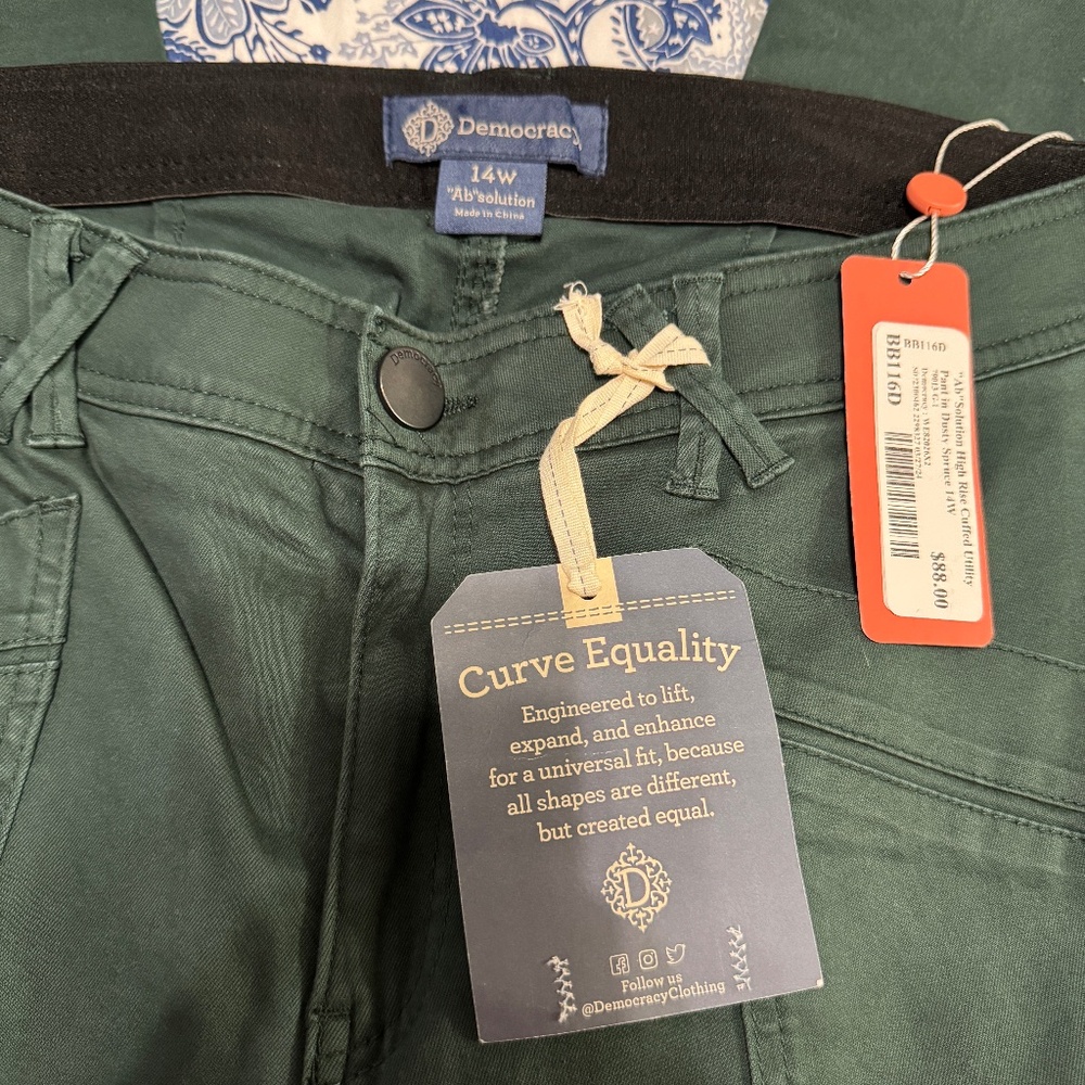Democracy Cropped Cargo Pant